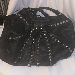 Bows and Arrows bag as seen in SOA